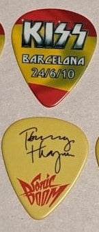 KISS BARCELONA SPAIN 24/6/2010 Sonic Boom Over Europe City Guitar Picks