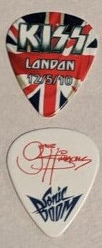 KISS LONDON ENGLAND 12/5/2010 Sonic Boom Over Europe City Guitar Picks