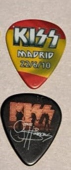 KISS MADRID SPAIN 22/6/2010 Sonic Boom Over Europe City Guitar Picks