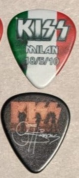 KISS MILAN ITALY 18/5/2010 Sonic Boom Over Europe City Guitar Picks