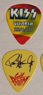 KISS VITORIA SPAIN 25/6/2010 Sonic Boom Over Europe City Guitar Picks