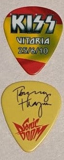 KISS VITORIA SPAIN 25/6/2010 Sonic Boom Over Europe City Guitar Picks
