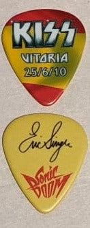 KISS VITORIA SPAIN 25/6/2010 Sonic Boom Over Europe City Guitar Picks