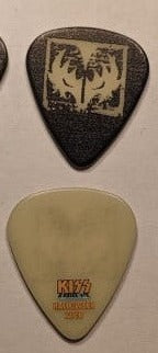 KISS Kruise VIII Glow in The Dark Guitar Picks