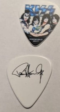 KISS 2017 KISSWORLD World Tour FINLAND Guitar Picks