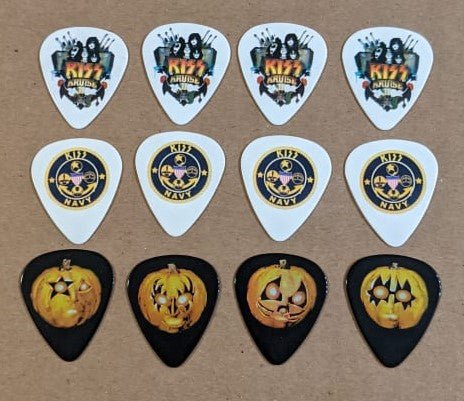 KISS Kruise II Lot of all 3 sets 12 Guitar Picks total