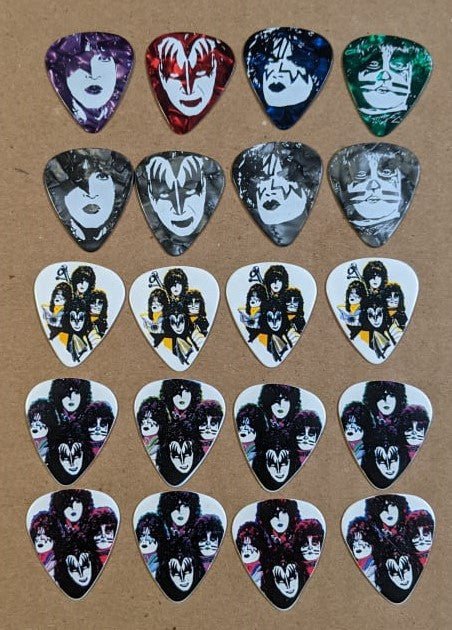 KISS Kruise IX Lot of all 5 sets 20 Guitar Picks total