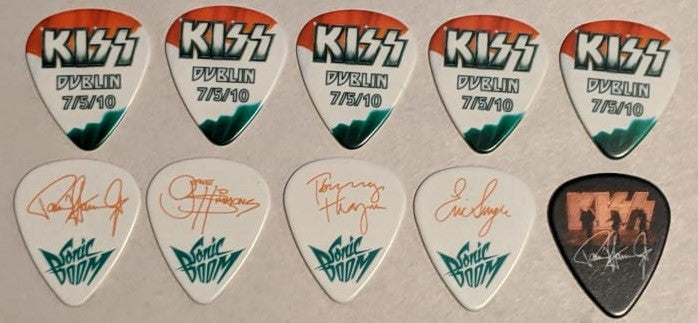 KISS DUBLIN IRELAND 7/5/2010 Sonic Boom Over Europe City Guitar Picks