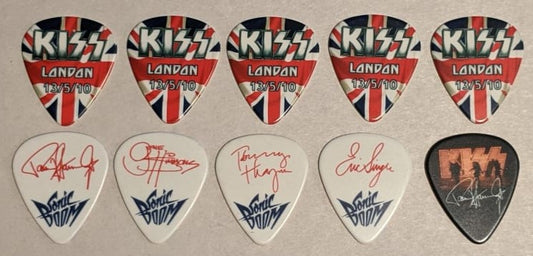 KISS LONDON ENGLAND  13/5/2010 Sonic Boom Over Europe City Guitar Picks