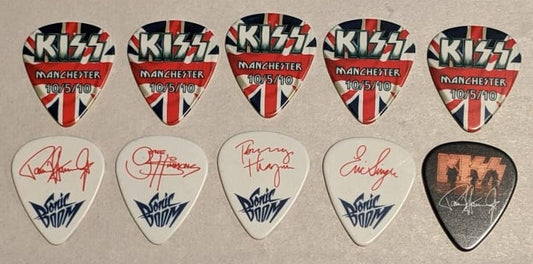 KISS MANCHESTER ENGLAND  10/5/2010 Sonic Boom Over Europe City Guitar Picks