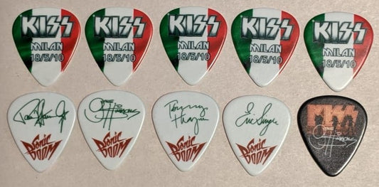 KISS MILAN ITALY 18/5/2010 Sonic Boom Over Europe City Guitar Picks