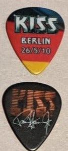 KISS BERLIN GERMANY 26/5/2010 Sonic Boom Over Europe City Guitar Picks