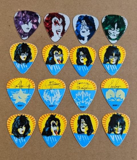 KISS Kruise VIII Lot of all 4 sets 16 Guitar Picks total