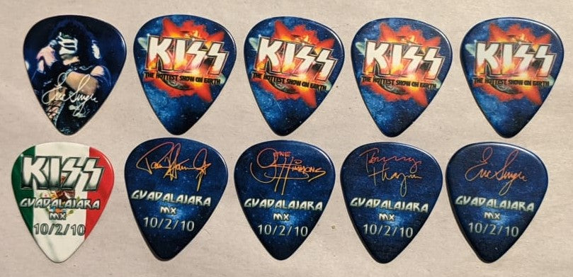 KISS 2010 HSOE GUADALAJARA 10-2-10 City Guitar Picks