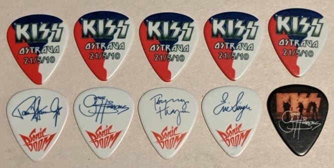 KISS OSTRAVA CZECH REPUBLIC 21/5/2010 Sonic Boom Over Europe City Guitar Picks